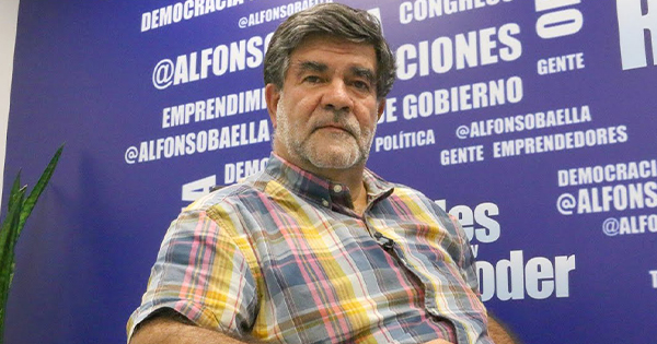 Portada: Pablo Bustamante dice que PPK "es el gran responsable del desastre político del Perú de la última década"