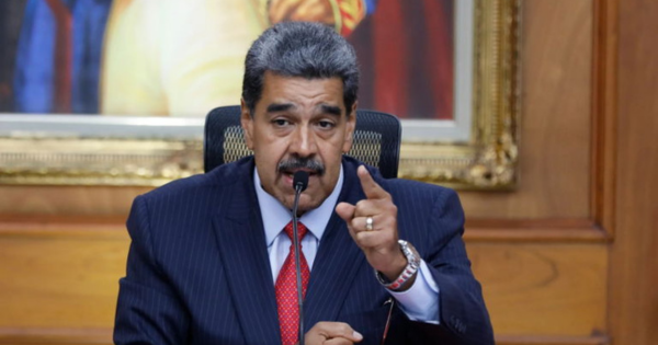 Nicolás Maduro rechaza asilo político ofrecido por el presidente de Panamá