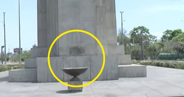 ¡Indignante! Delincuentes roban placa de bronce del monumento de Miguel Grau en Cercado de Lima