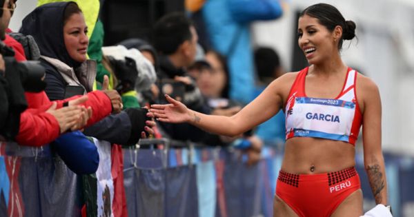 Portada: Kimberly García: corredora peruana obtuvo medalla de oro en los Panamericanos