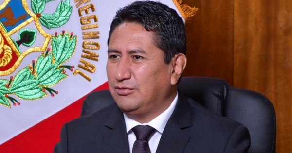Portada: Mininter aclara que Vladimir Cerrón está en el Perú: "Esperamos estar pronto con su captura"