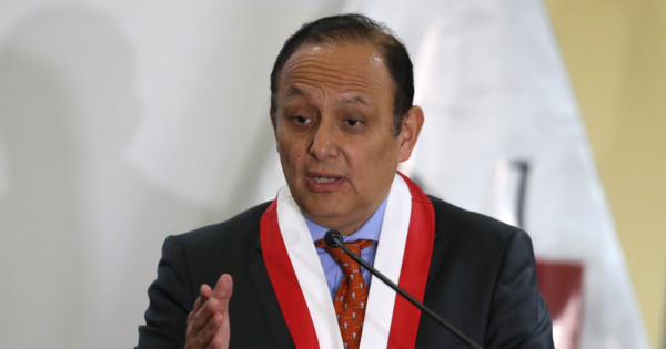 Portada: Walter Gutiérrez renuncia al cargo de embajador del Perú en España