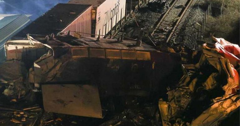 Grecia: 36 muertos y más de 80 heridos tras choque entre 2 trenes