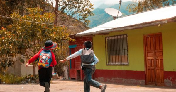 Día Mundial del Internet: comunidad rural de Puno se conecta a internet por primera vez