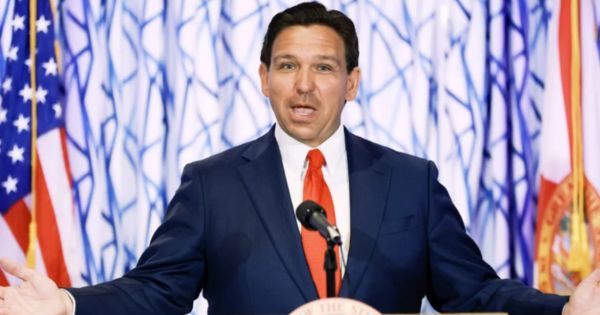 Florida: gobernador Ron DeSantis firma ley que prohíbe que menores de 14 años tengan cuentas en redes