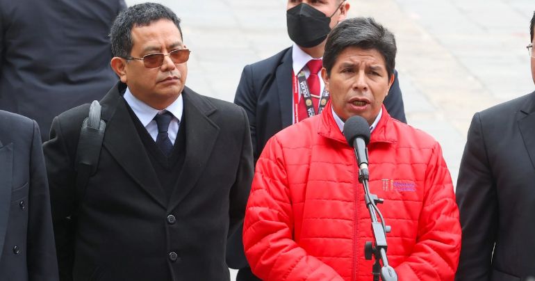Portada: Desmienten a abogado de Pedro Castillo: INPE niega que Dina Boluarte haya visitado a Alberto Fujimori en penal Barbadillo