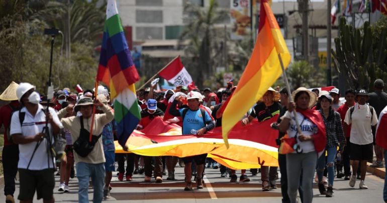Protestas en Lima: manifestantes se enfrentaron a la Policía en Surco