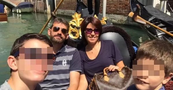 Portada: Adolescente mató a sus padres y hermano en Italia: "Lo hice porque me sentía extraño en mi familia"