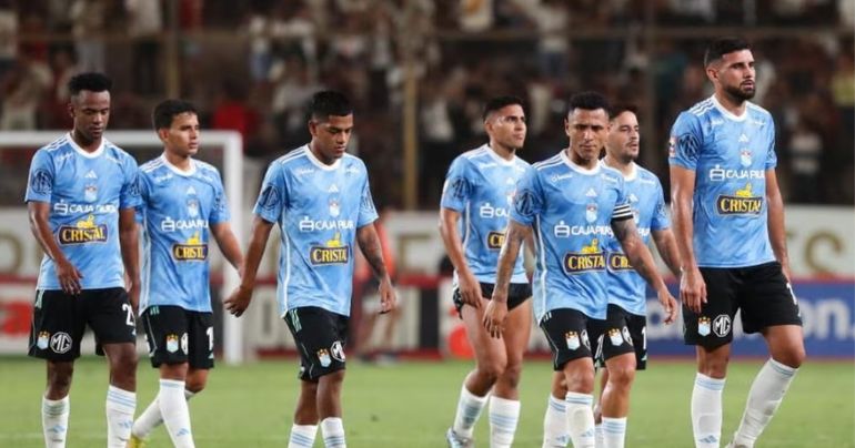 ¡Reunión de emergencia! Futbolistas, comando técnico y dirigentes se juntaron para solucionar la crisis de Sporting Cristal