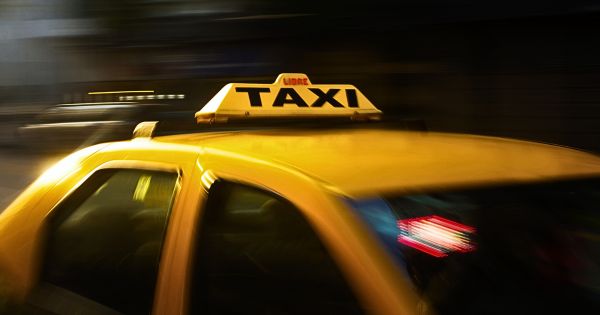 Joven es asaltado y golpeado en taxi de inDrive que se dirigía a Miraflores