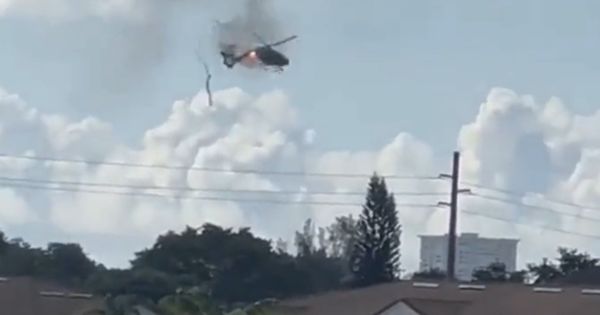 Estados Unidos: helicóptero se estrelló contra edificio en Florida