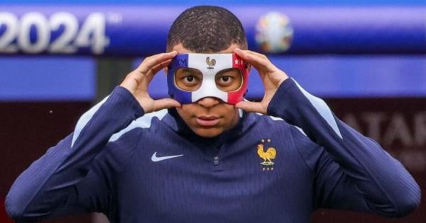 Kylian Mbappé entrenó usando una máscara: Deschamps es optimista que estará para el duelo con Países Bajos