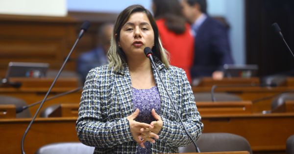 Tania Ramírez: Adelanto de elecciones sería presidencial porque "está fallando el Ejecutivo"