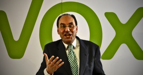 Portada: España: Alejo Vidal-Quadras, fundador de VOX, fue herido tras recibir un disparo en la cara