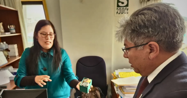 Gobernador de Cusco hace entrega de relojes Rolex a Fiscalía y reconoce que uno de estos se lo "facilitó" Wilfredo Oscorima