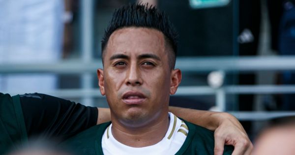 Christian Cueva revela que sufre de depresión crónica: "Ruego que no se me quite el fútbol"