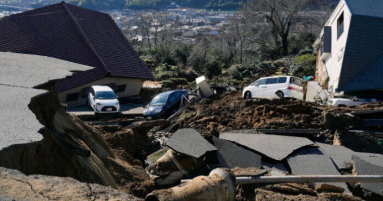 Portada: Terremoto en Japón: ascienden a 110 las personas fallecidas y 211 continúan desaparecidas