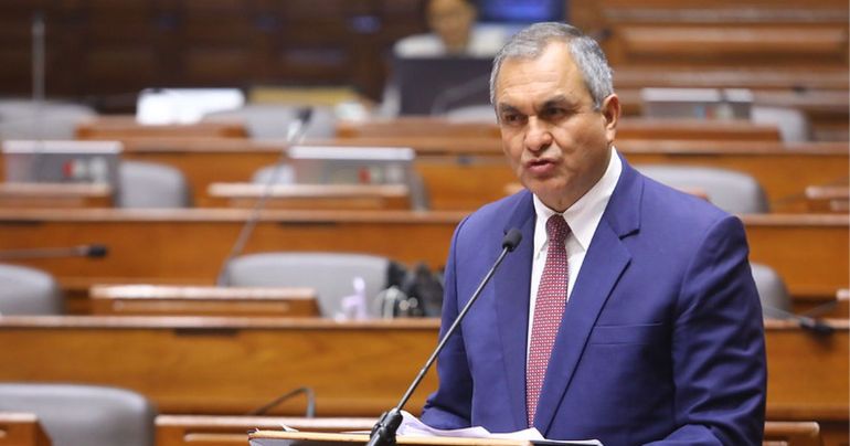 Vicente Romero: Pleno del Congreso debatirá hoy moción de censura contra ministro del Interior