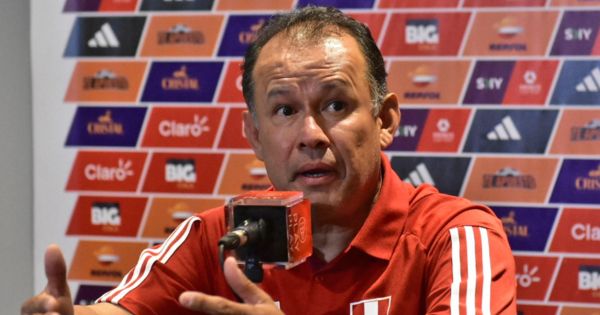 Juan Reynoso anunciará este lunes lista de jugadores para enfrentar a Chile y Argentina