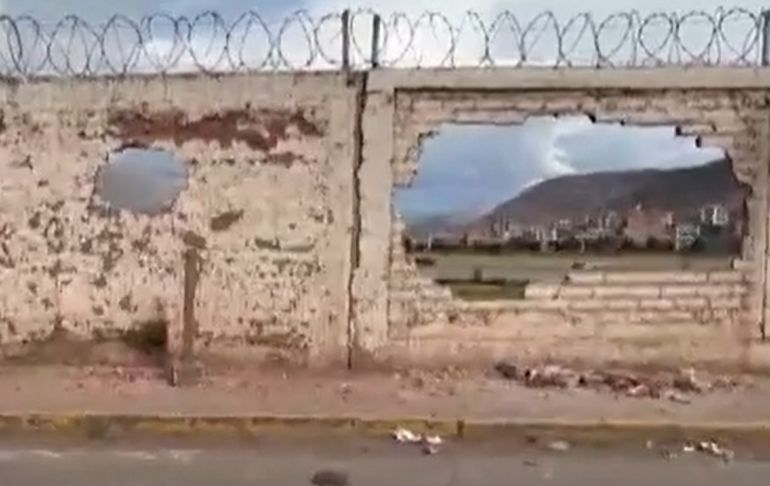 Cusco: vándalos realizan forados para tomar el aeropuerto Alejandro Velasco Astete