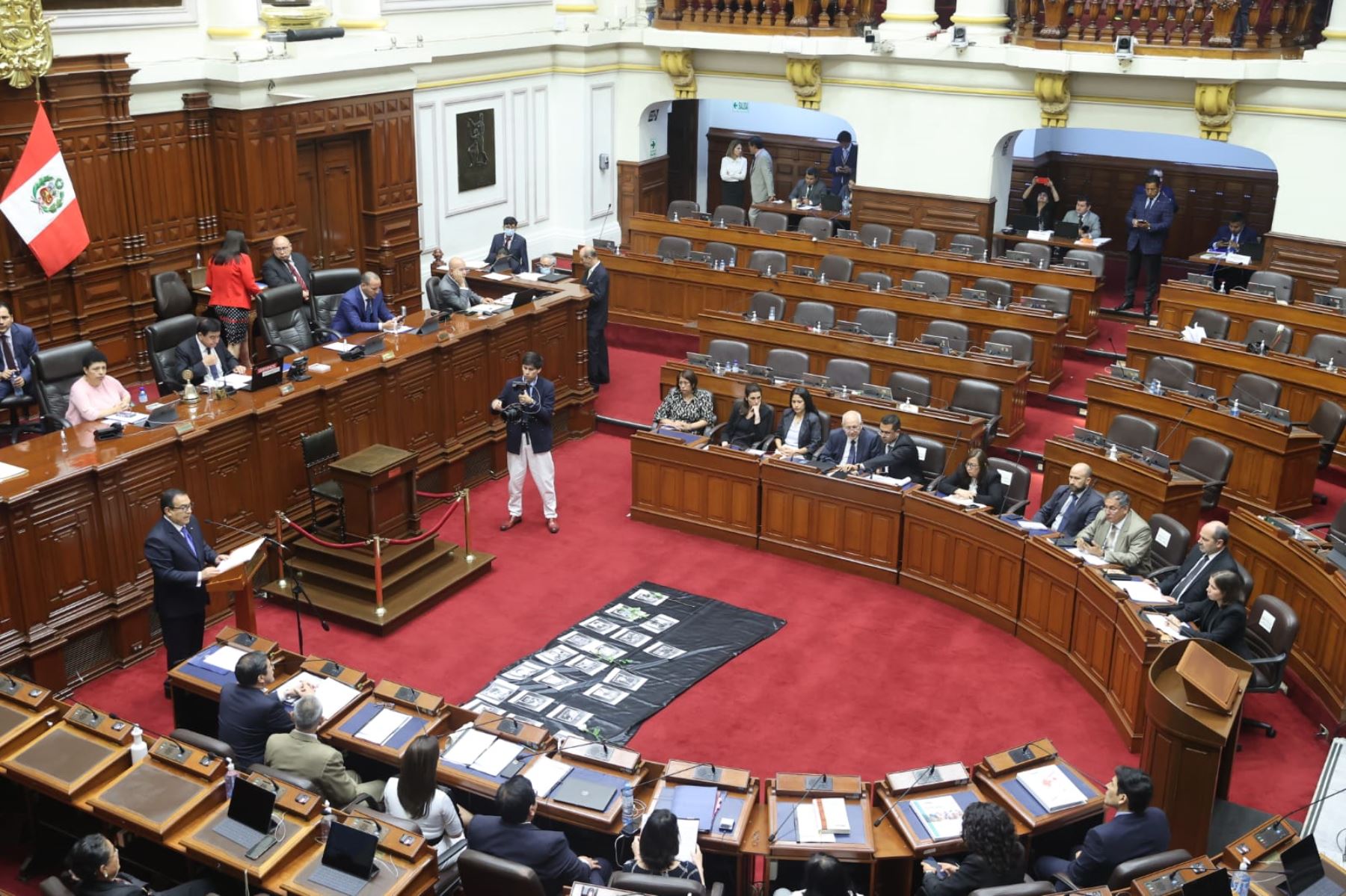 Portada: Gobierno solicita facultades legislativas por 90 días en materia económica