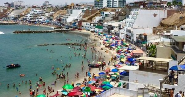 Tribunal Constitucional ordena a clubes no restringir el acceso público a las playas exclusivas