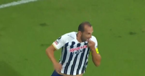 Portada: Alianza Lima vs. Colo Colo: así fue el 'blooper' que le permitió a Hernán Barcos anotar para los 'íntimos'