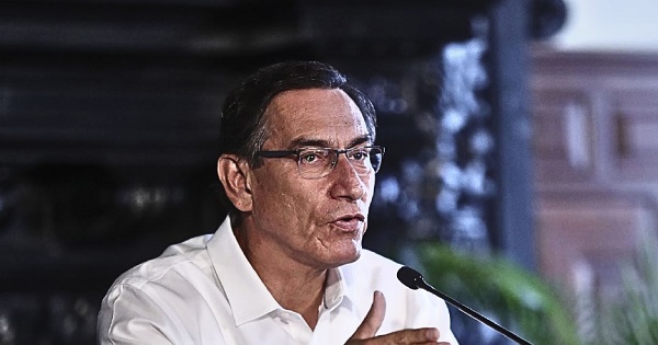 Martín Vizcarra perjudicó a estudiantes con tablets inoperativas: más de 830 millones al agua