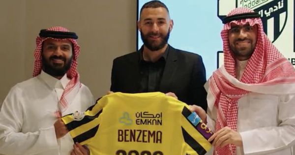 Karim Benzema fue presentado oficialmente como nuevo jugador del Al-Ittihad (VIDEO)