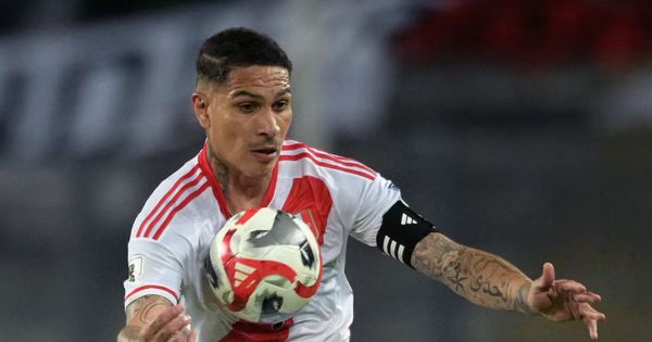 Portada: Paolo Guerrero tras empate ante Chile: "Los controlamos en todo momento; tuvimos más ataques"