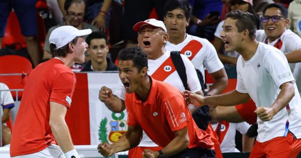 Portada: Copa Davis: Ignacio Buse, tenista peruano de 19 años, venció 2-1 al número 20 del mundo
