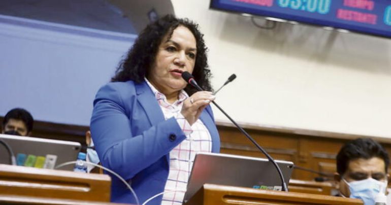 Tras informe de 'Beto A Saber', Fiscalía abre investigación contra congresista María Acuña Peralta por cobros a sus trabajadores