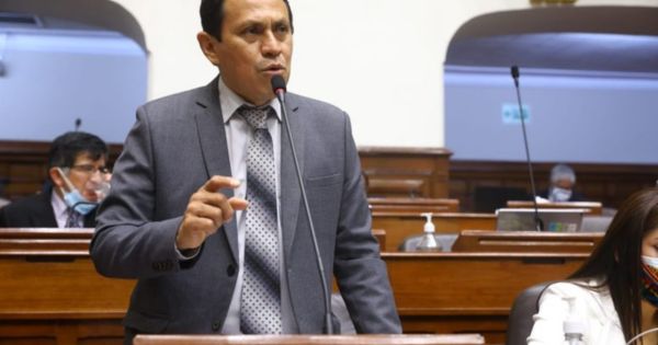 Portada: Segundo Montalvo: congresista sufrió accidente de tránsito en Amazonas