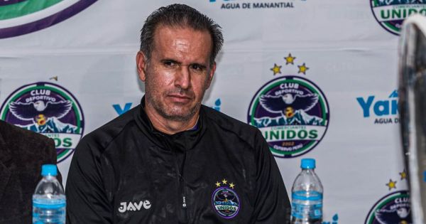 Portada: Carlos Silvestri: "No vi ninguna diferencia entre Comerciantes Unidos y Sporting Cristal"