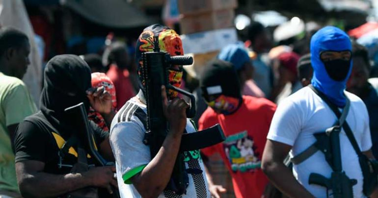 Portada: Haití registra 70 muertos por enfrentamientos entre pandillas