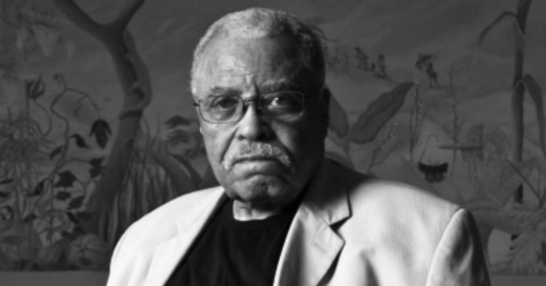 James Earl Jones, actor que le dio voz a 'Darth Vader' y 'Mufasa', murió a los 93 años