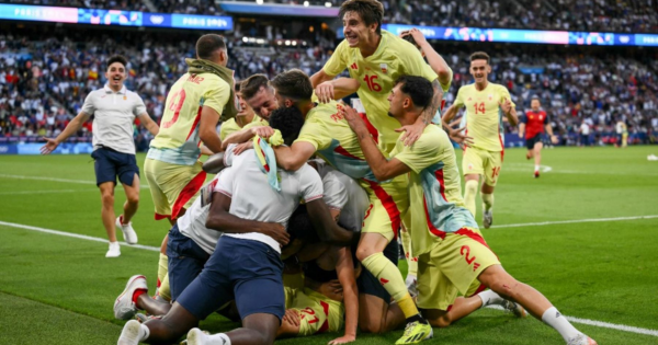 Portada: París 2024: España vence 5-3 a Francia en la final y se lleva el oro olímpico en fútbol masculino