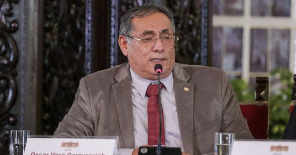 Óscar Vera: Pleno del Congreso rechazó moción de censura contra ministro de Energía y Minas