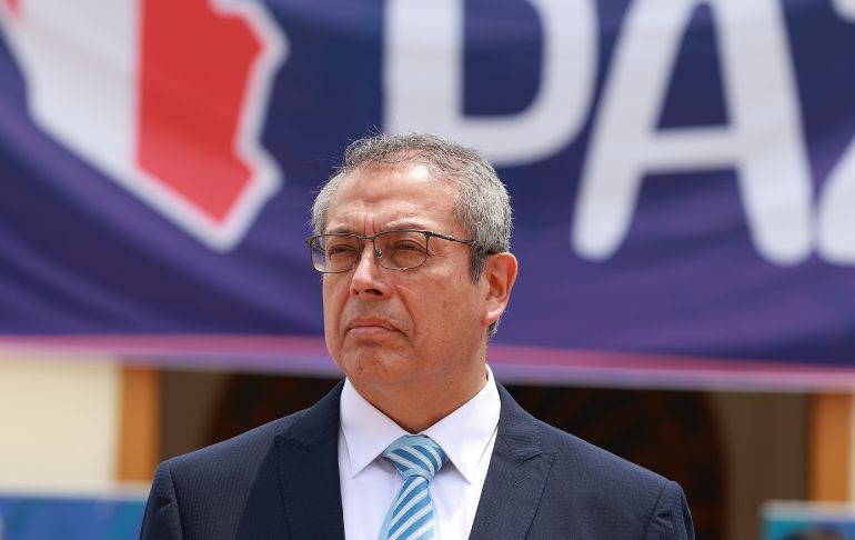 Portada: Pedro Angulo sobre Dina Boluarte: “La presidenta de la República ha demostrado que no se aferra al cargo”