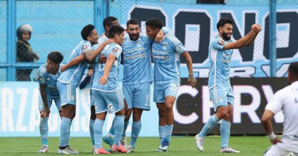 Portada: Sporting Cristal venció 1-0 a Deportivo Garcilaso: 'celestes' escalan al segundo lugar del Torneo Clausura