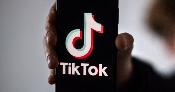 Portada: Estados Unidos podría prohibir TikTok: Cámara de Representantes votó en contra de red social china