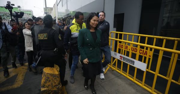 Caso 'Cócteles': juicio oral contra Keiko Fujimori continúa este martes