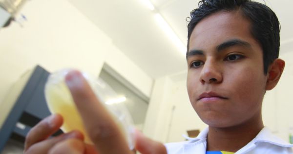 México: menor de 12 años terminó una maestría en biología molecular