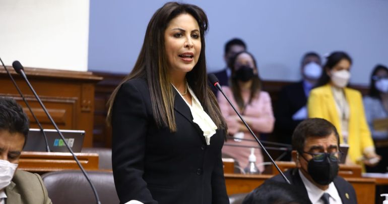 Patricia Chirinos presenta denuncia constitucional contra Aníbal Torres