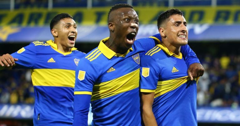 Con Luis Advíncula, Boca Juniors venció 3-1 a Racing Club de Paolo Guerrero