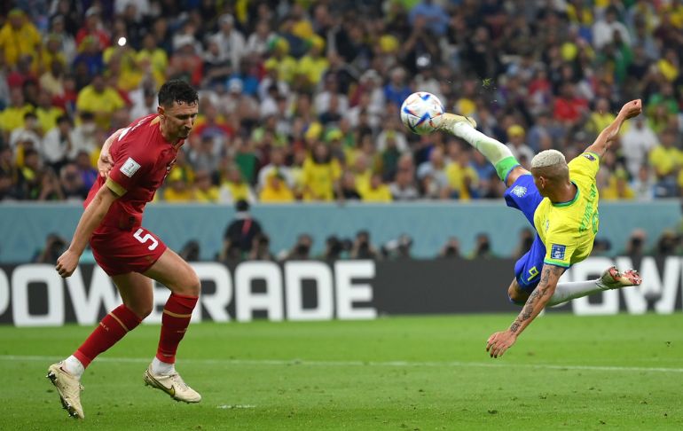 Portada: Brasil vs. Serbia: el gol que hizo Richarlison en este duelo fue elegido como el mejor del Mundial Qatar 2022 [VIDEO]