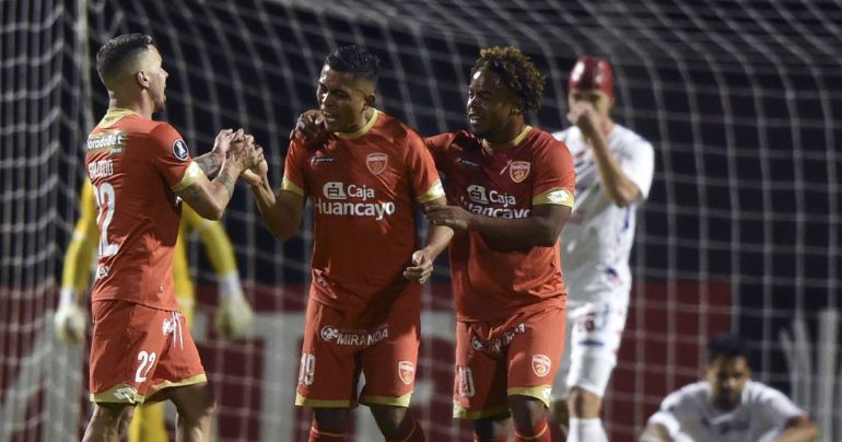 ¡Golazo de Sport Huancayo! El equipo peruano está venciendo 1-0 a Nacional en Paraguay por Copa Libertadores