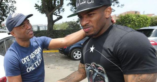 Portada: La vez que Jefferson Farfán ahorcó a Waldir Sáenz en pleno viaje con Alianza Lima: ¿qué pasó?