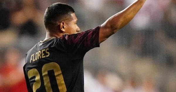 Edison Flores tras ganar 1-0 a El Salvador: "En la parte ofensiva debemos mejorar, esto es fútbol"