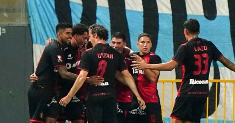 Sporting Cristal recibió un duro golpe: cayó 2-1 ante FBC Melgar y perdió el primer lugar de la Liga 1